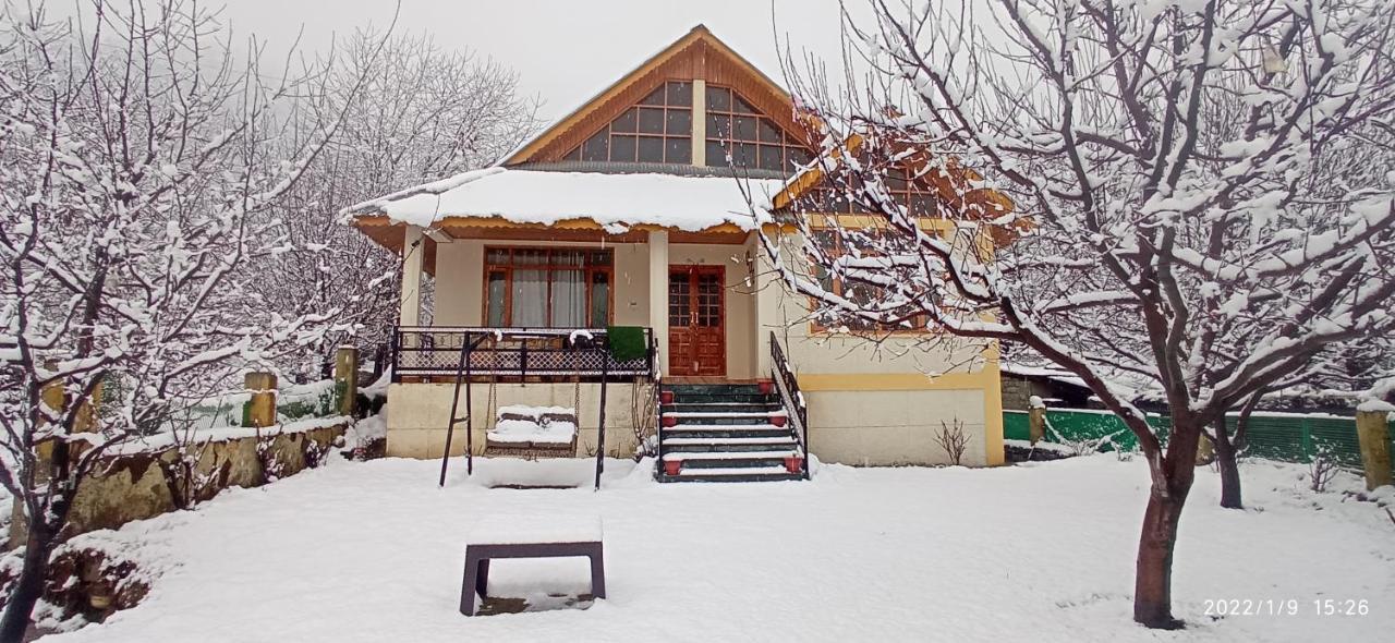 Heavenly Daze Cottage Manāli Eksteriør billede